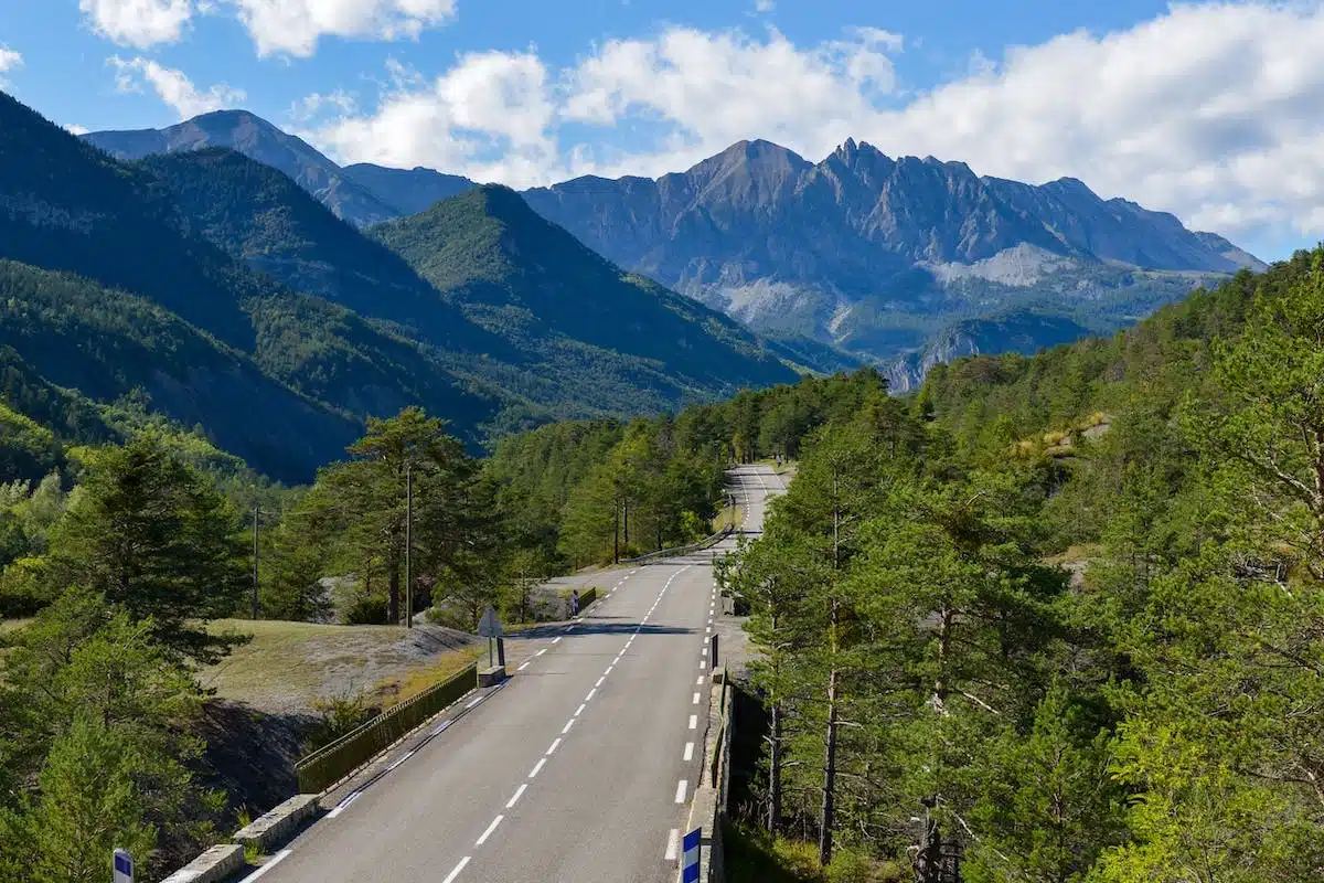 Comment obtenir facilement la vignette autoroute suisse en France